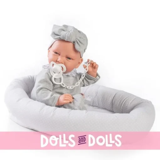 Poupée Antonio Juan 42 cm - Carla nouveau-né avec berceau-nid
