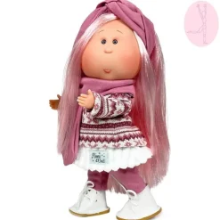 Poupée Nines d'Onil 30 cm - Mia ARTICULÉE - avec fourrure rose et ensemble de cantonnières d'hiver